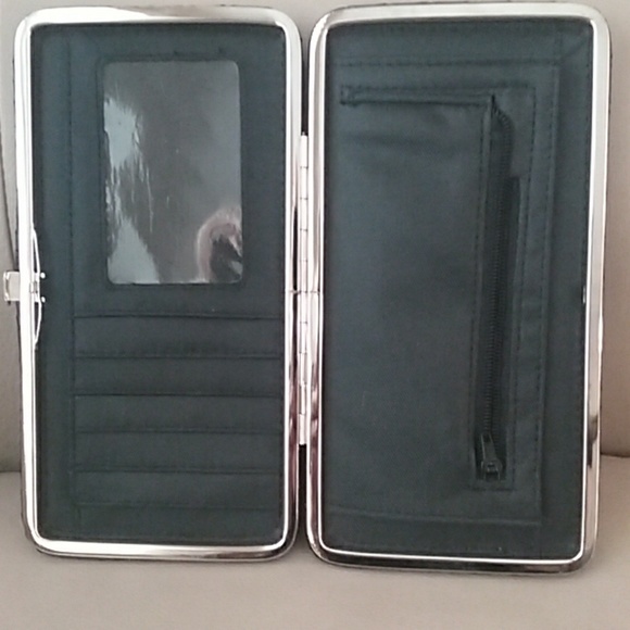 Wallet - Picture 2 of 4